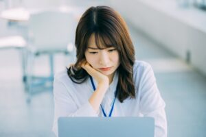 仕事か？結婚か？30代女性が直面する婚活の悩みを切り抜けるには？